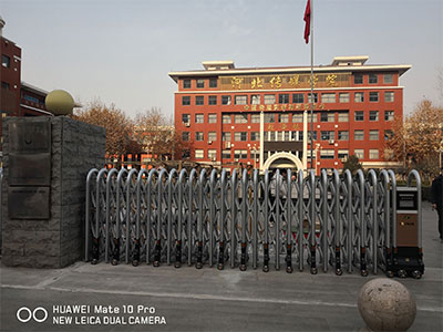 电动伸羃� align= 电动伸羃� width=